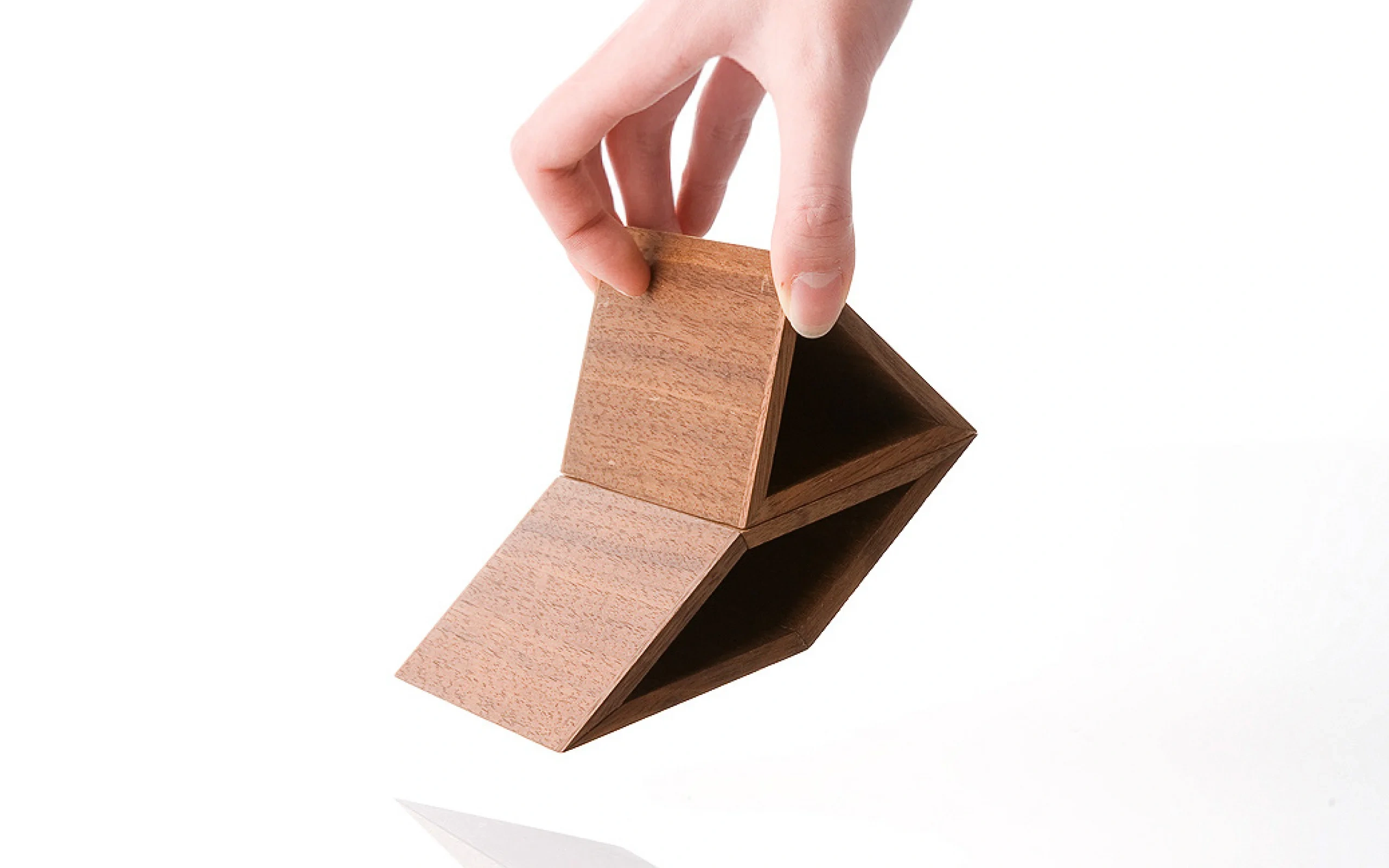Mag Container